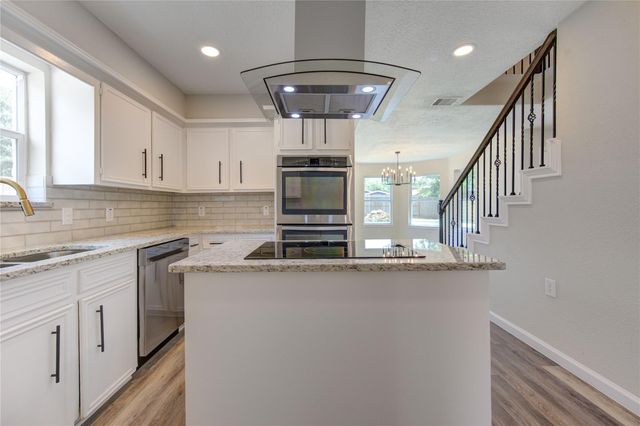 8206 Tiger Lane, Houston, TX 77040