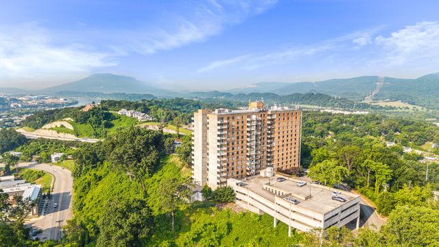 1131 Stringers Ridge Road 11g, Chattanooga, TN 37405