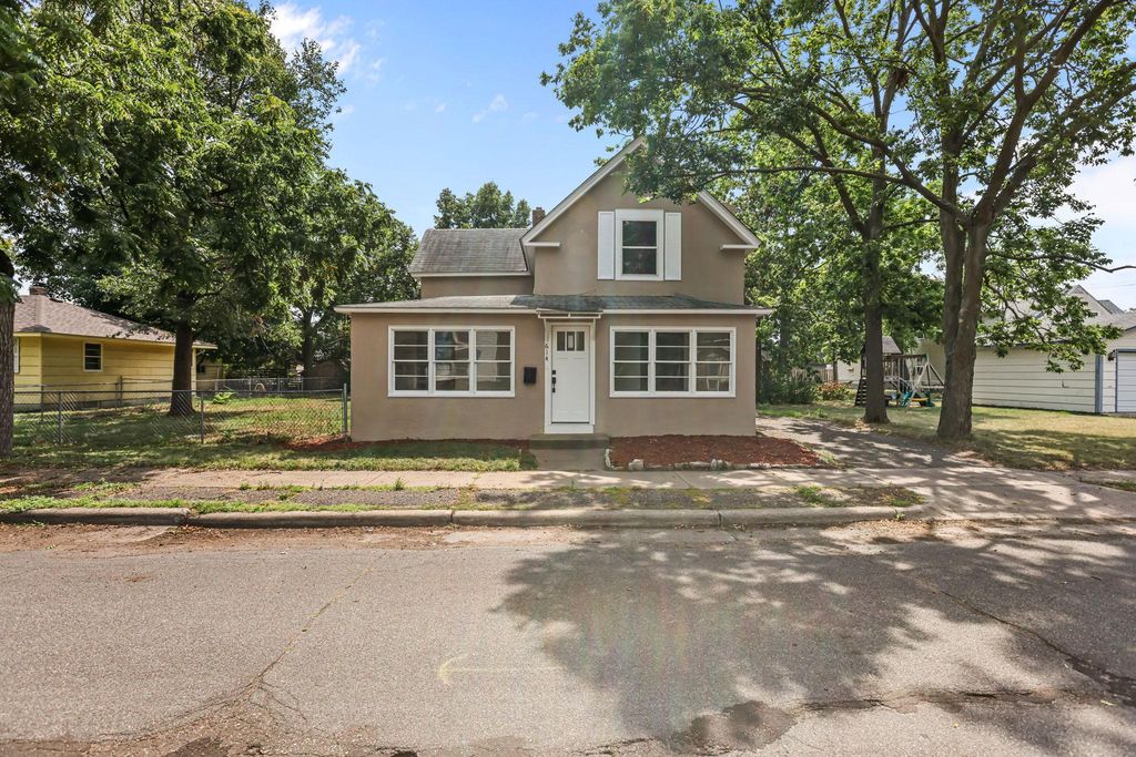 614 Jackson Street, Anoka, MN 55303