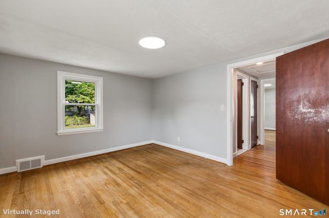98 Mountain Street, Hartford, CT 06106