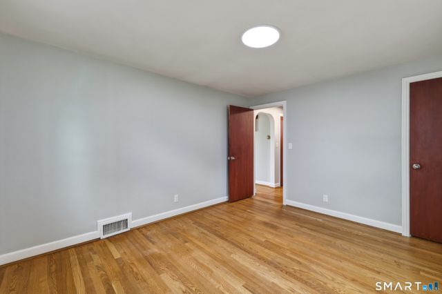 98 Mountain Street, Hartford, CT 06106