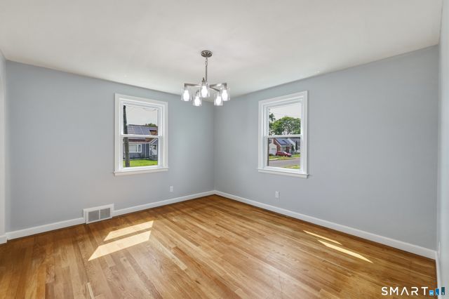 98 Mountain Street, Hartford, CT 06106