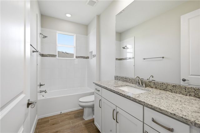 6304 High Pointe Circle, Vero Beach, FL 32967