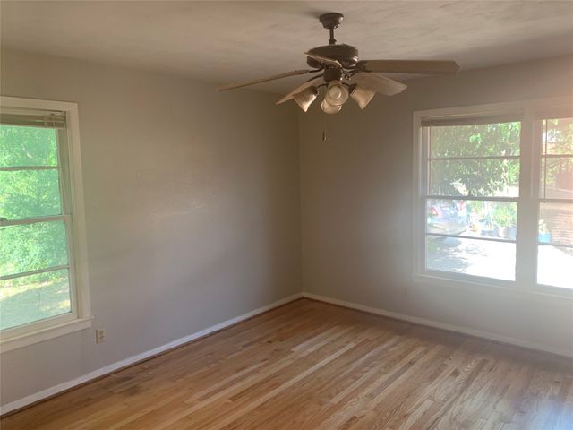 7433 Vallejo Drive, Dallas, TX 75227