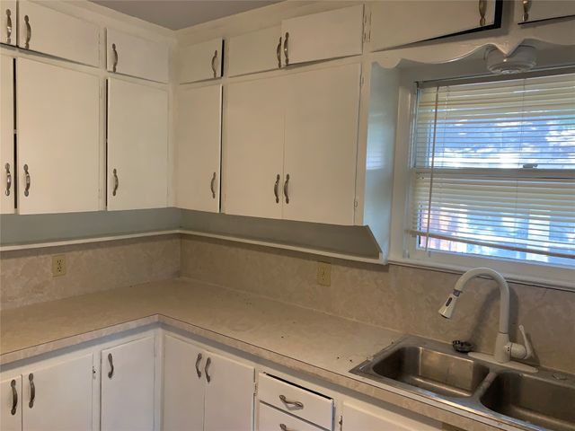 7433 Vallejo Drive, Dallas, TX 75227