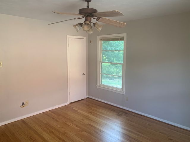 7433 Vallejo Drive, Dallas, TX 75227