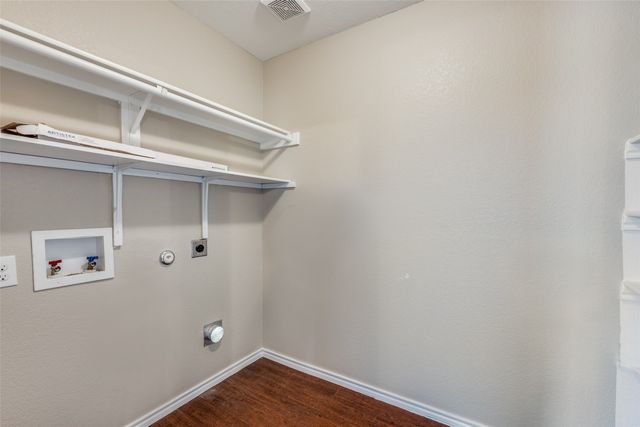 1824 Village Park Trail, Burleson, TX 76028