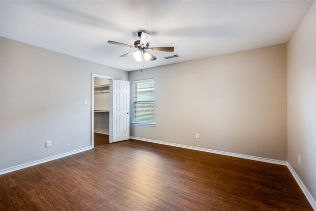 1824 Village Park Trail, Burleson, TX 76028