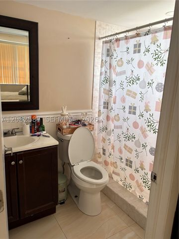 2150 Sans Souci Blvd B1605, North Miami, FL 33181