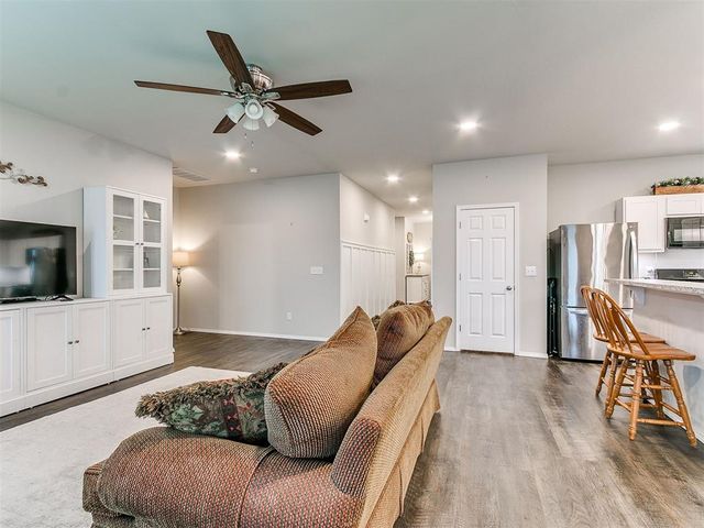 1512 Peridot Lane, Noble, OK 73068