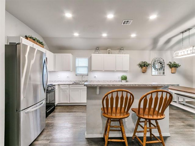1512 Peridot Lane, Noble, OK 73068