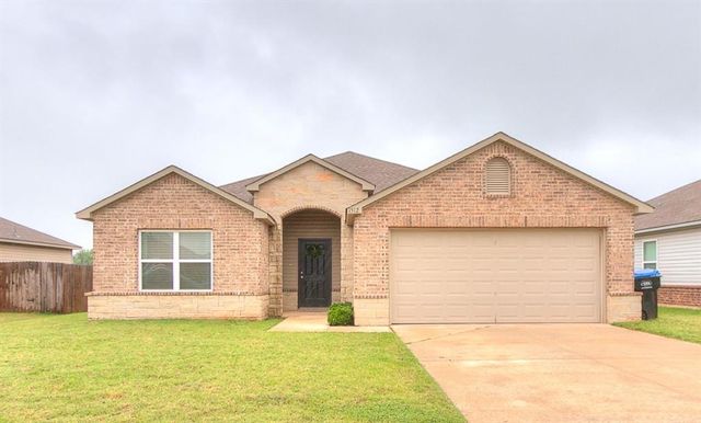 1512 Peridot Lane, Noble, OK 73068