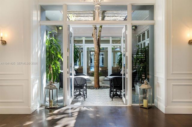 4100 Kiaora St, Miami, FL 33133