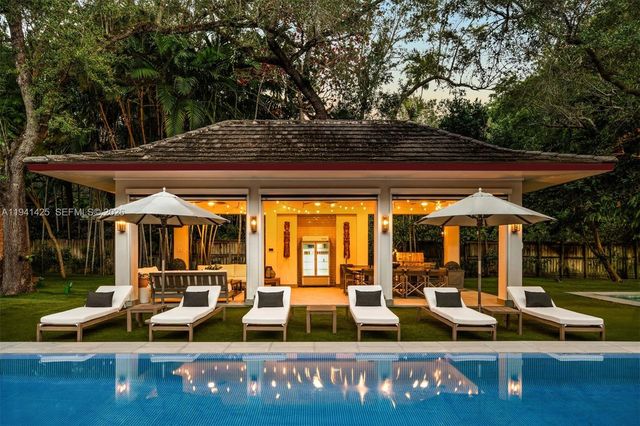 4100 Kiaora St, Miami, FL 33133