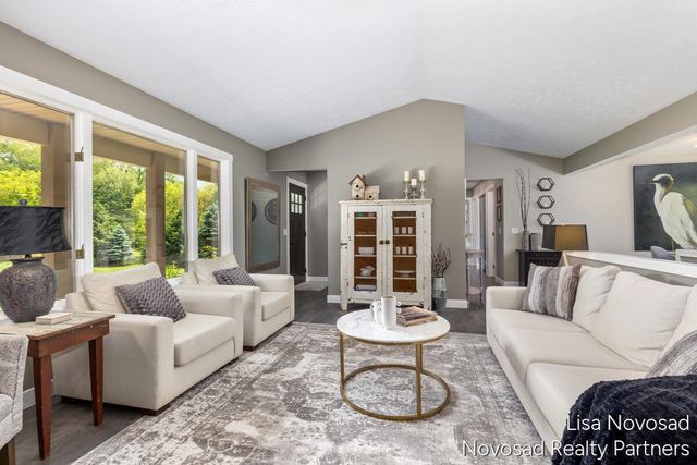 9865 Bergy Avenue Se, Bowne Twp, MI 49302