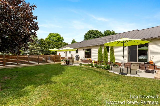 9865 Bergy Avenue Se, Bowne Twp, MI 49302