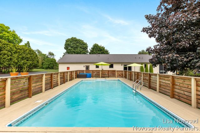 9865 Bergy Avenue Se, Bowne Twp, MI 49302