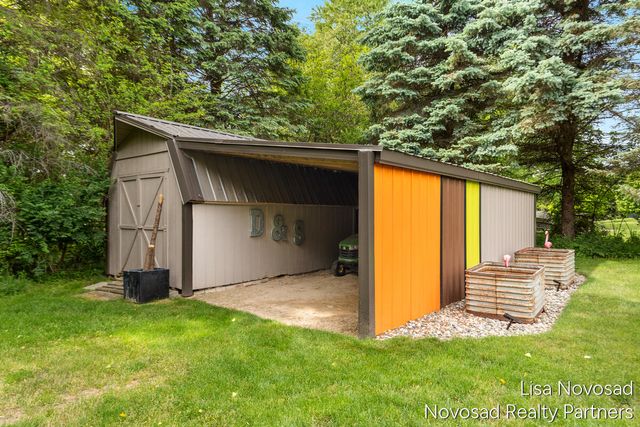 9865 Bergy Avenue Se, Bowne Twp, MI 49302