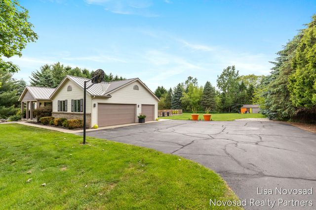 9865 Bergy Avenue Se, Bowne Twp, MI 49302