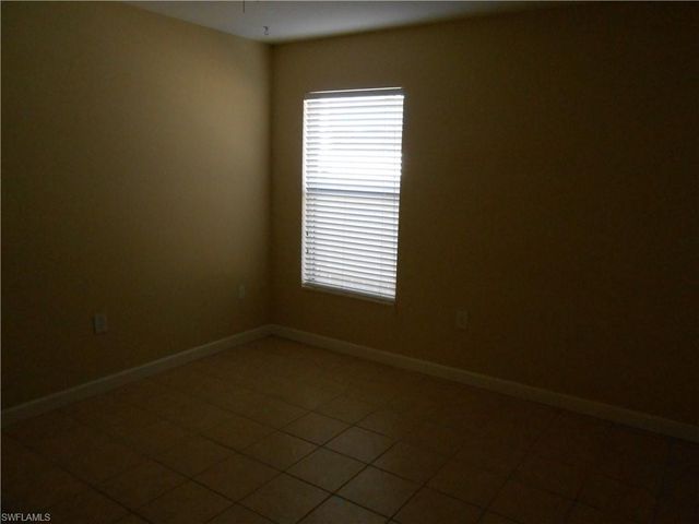 612 Mcarthur AVE, Lehigh Acres, FL 33936