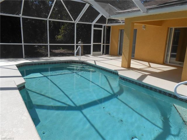 612 Mcarthur AVE, Lehigh Acres, FL 33936