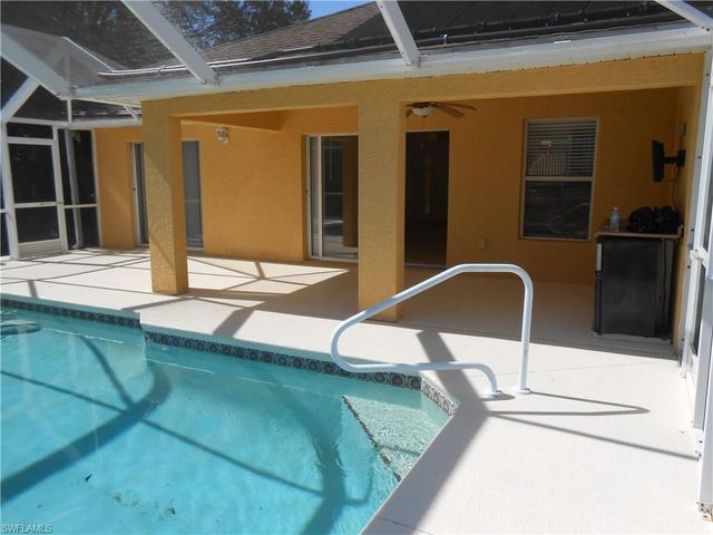 612 Mcarthur AVE, Lehigh Acres, FL 33936