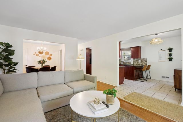 2632 Idaho Avenue S, Saint Louis Park, MN 55426