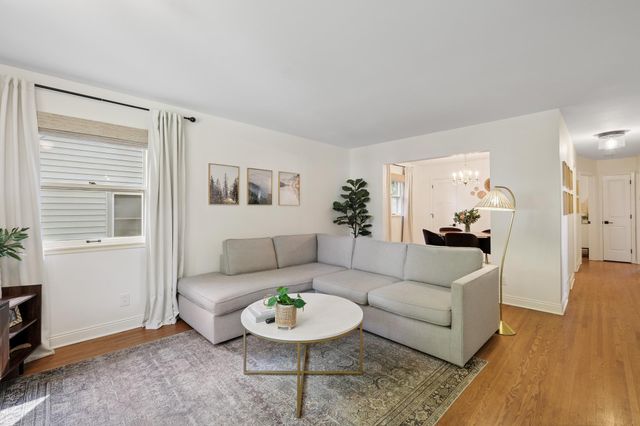 2632 Idaho Avenue S, Saint Louis Park, MN 55426