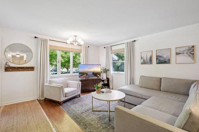 2632 Idaho Avenue S, Saint Louis Park, MN 55426