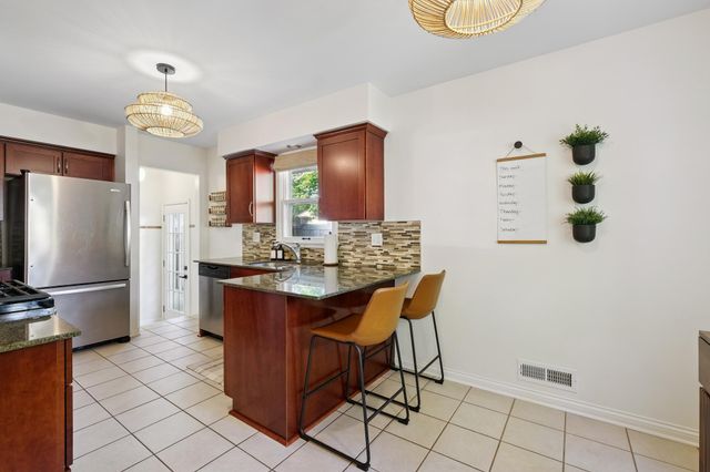 2632 Idaho Avenue S, Saint Louis Park, MN 55426