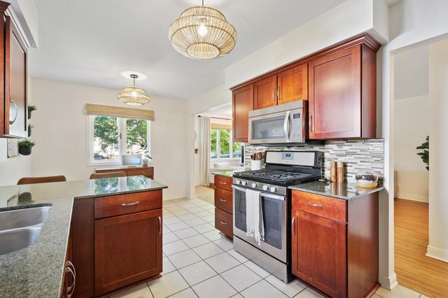 2632 Idaho Avenue S, Saint Louis Park, MN 55426