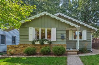 2632 Idaho Avenue S, Saint Louis Park, MN 55426