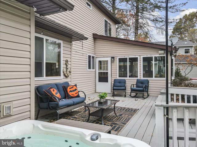 286 MCKUEN WAY, Albrightsville, PA 18210