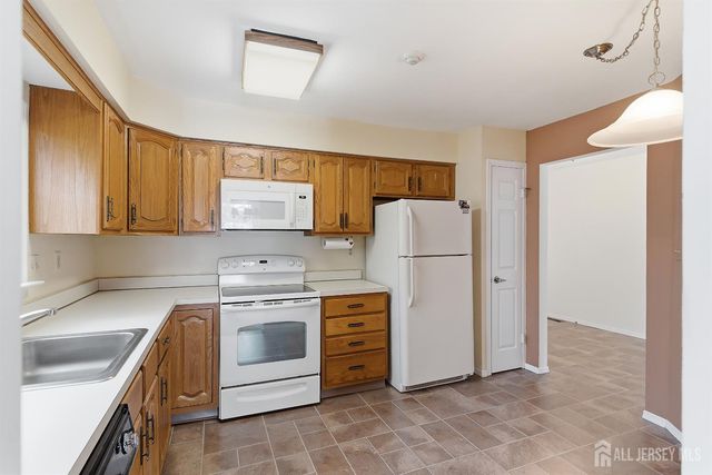 138 Concordia Circle A, Monroe, NJ 08831