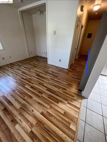 3743 Suter St, Oakland, CA 94619
