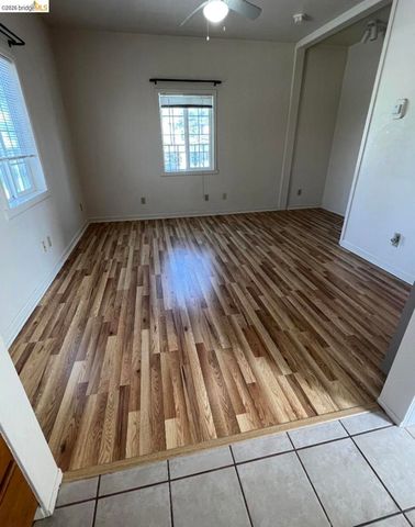 3743 Suter St, Oakland, CA 94619