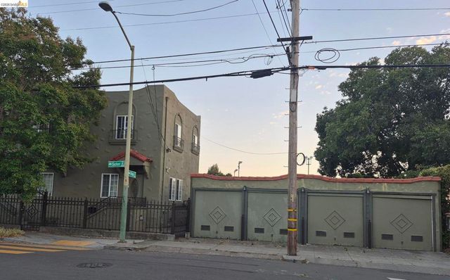 3743 Suter St, Oakland, CA 94619