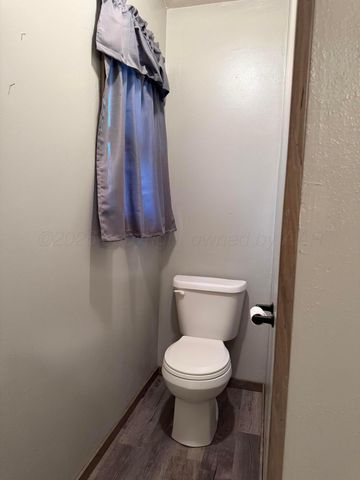 1313 Davis Street, Borger, TX 79007