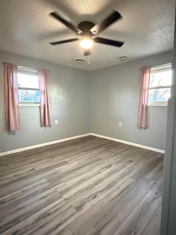 1313 Davis Street, Borger, TX 79007