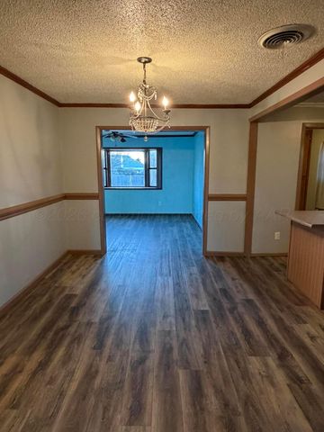 1313 Davis Street, Borger, TX 79007