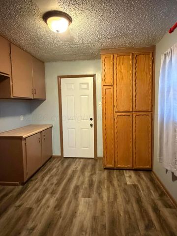 1313 Davis Street, Borger, TX 79007