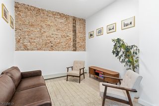 295 Dr Mlk Blvd, Newark City, NJ 07102