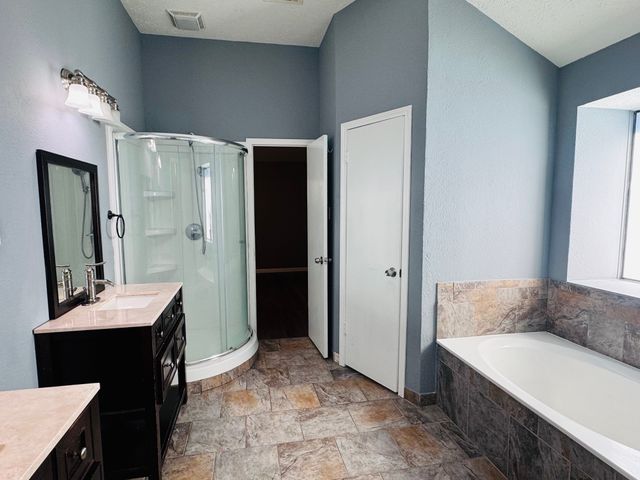 2413 University Drive, Rowlett, TX 75088