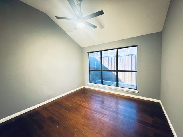 2413 University Drive, Rowlett, TX 75088