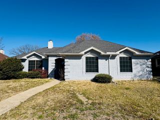 2413 University Drive, Rowlett, TX 75088