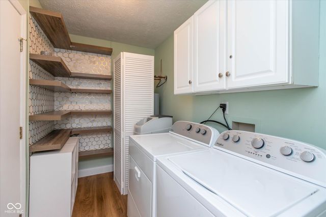 7703 Sunblest Boulevard, Fishers, IN 46038