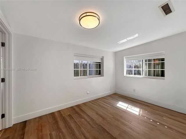 969 Bay Dr 5, Miami Beach, FL 33141