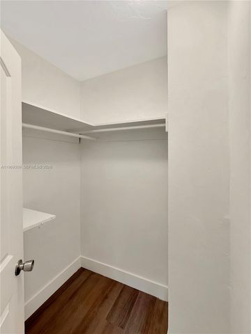 969 Bay Dr 5, Miami Beach, FL 33141