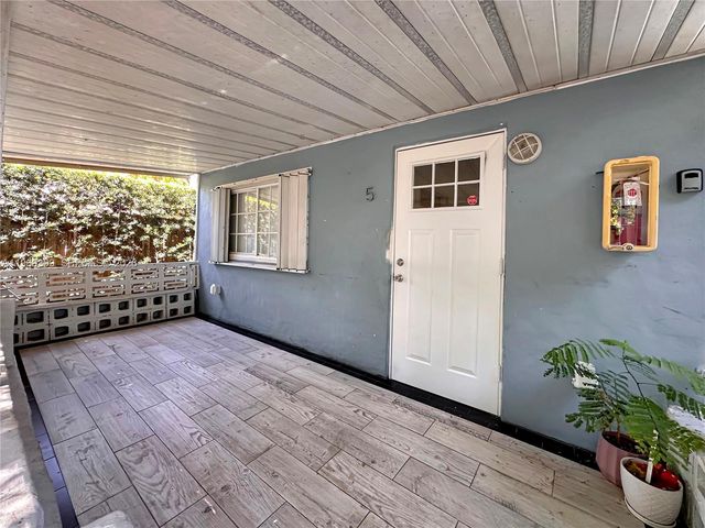 969 Bay Dr 5, Miami Beach, FL 33141