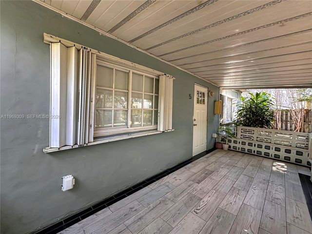 969 Bay Dr 5, Miami Beach, FL 33141